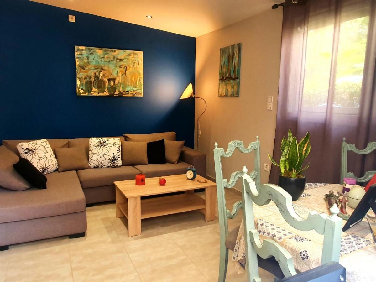 Ilias' Cosy And Relaxing Apartment Athen Exterior foto