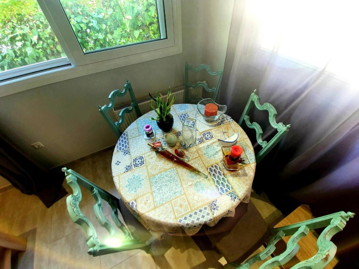 Ilias' Cosy And Relaxing Apartment Athen Exterior foto